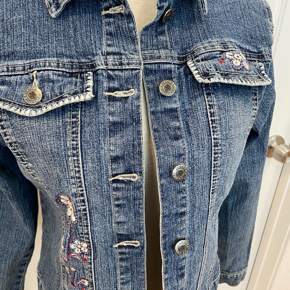 Embroidered Denim Jacket - Picture 9 of 10